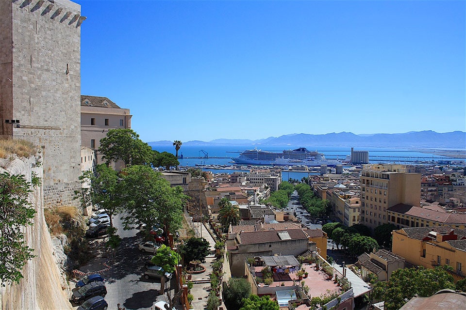 Cagliari, la ciudad del sol con vistas al mar